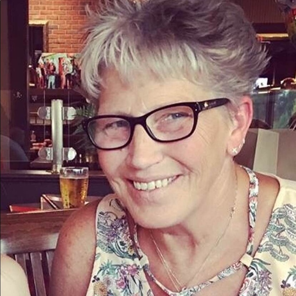 Meet your Posher, Jennifer